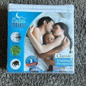 Brand NEW- Calm Nite king size mattress protector